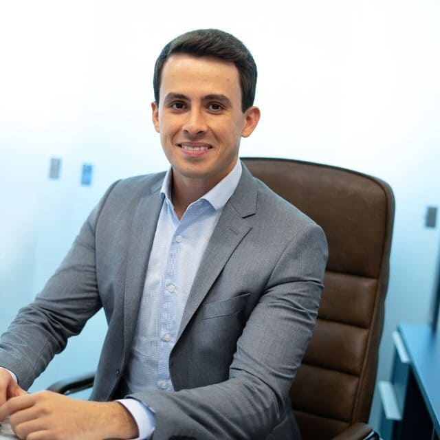 Dr. Victor Hugo - Angiologista e Cirurgião Vascular em Fortaleza